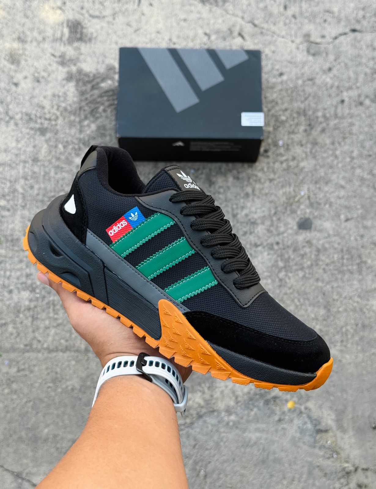 DEPORTIVO ADIDAS - Imagen 8