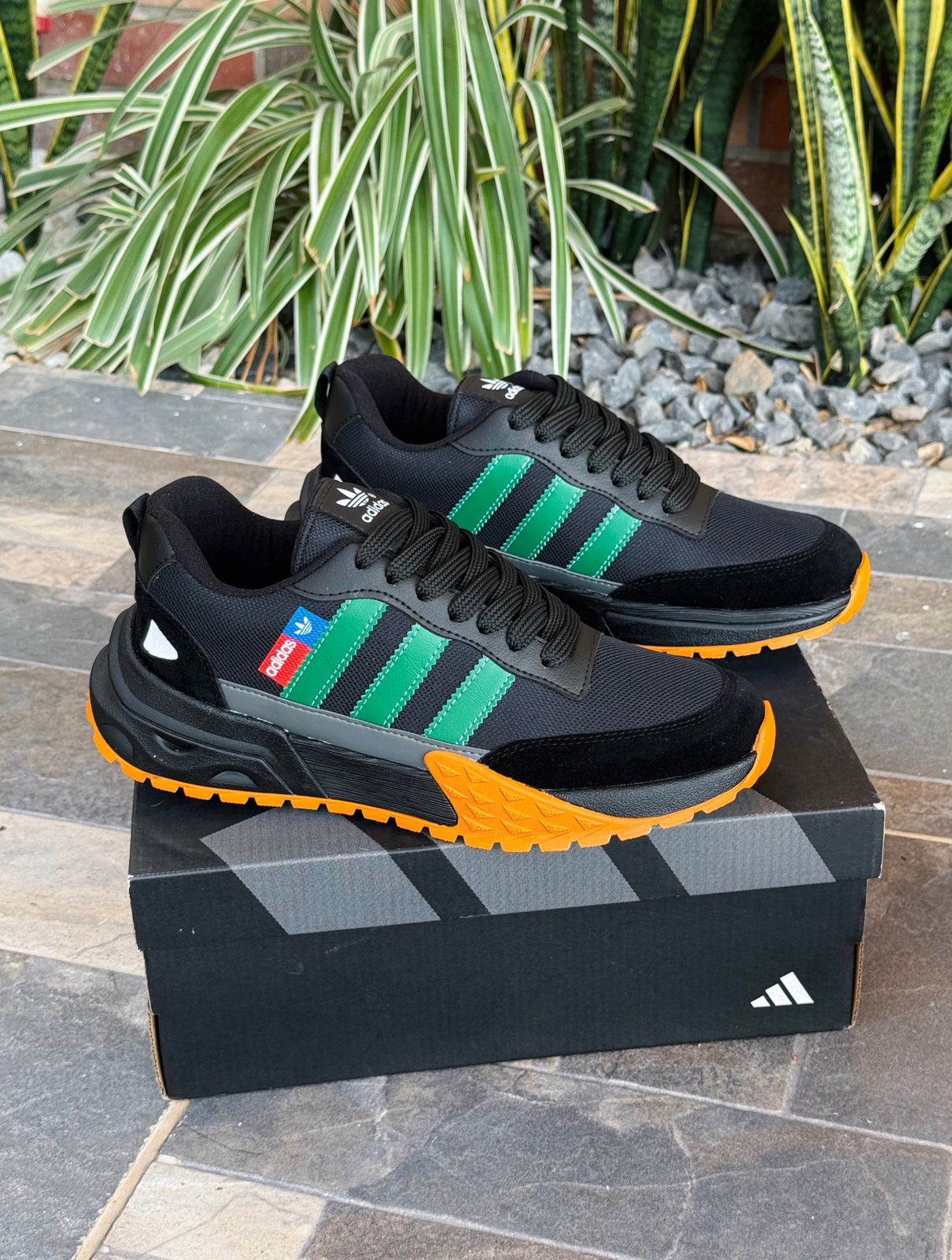 DEPORTIVO ADIDAS - Imagen 4